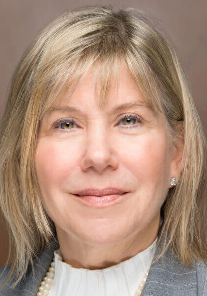 Eve Mongiardo portrait photo